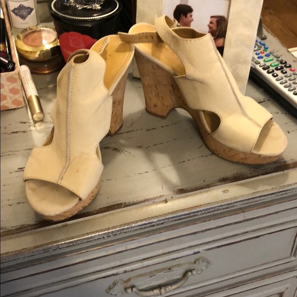 Wedges - Picture 1 of 3